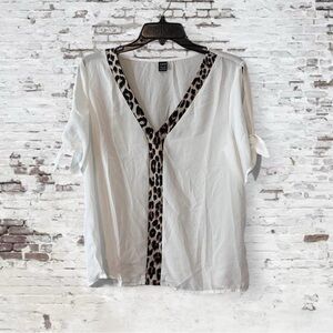 SHEIN White Blouse with Leopard Trim